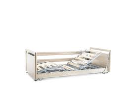 Lit électrique - Floorline 15/80 - 4 parties - 90x200cm - Roues simples - barrières longues - Lattes en bois - cerisier Havanna - Type 40 haut des 2 côtés - avec butoirs tête et latéraux